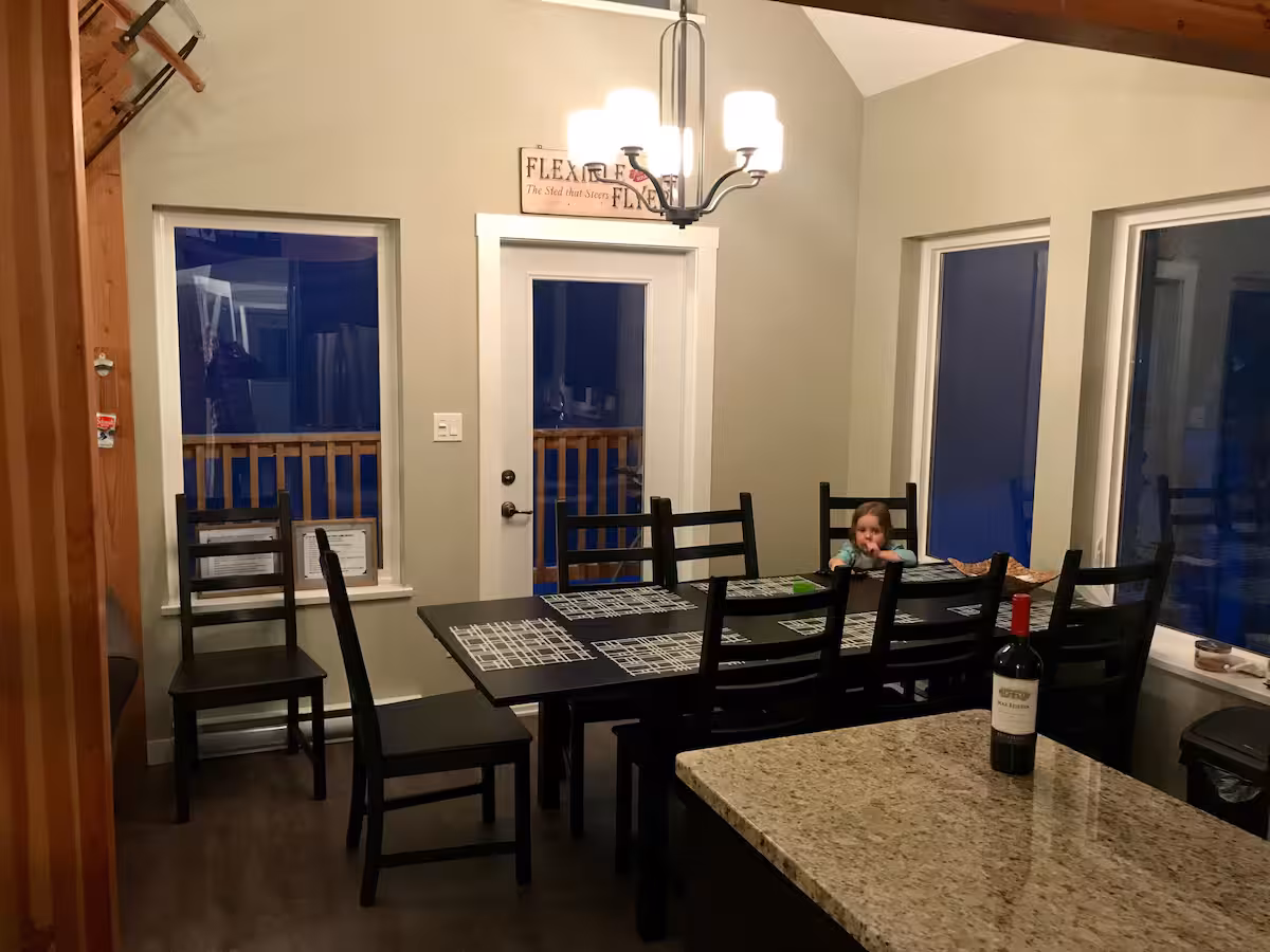 Bonnie Doon cabin kitchen, fully equipped