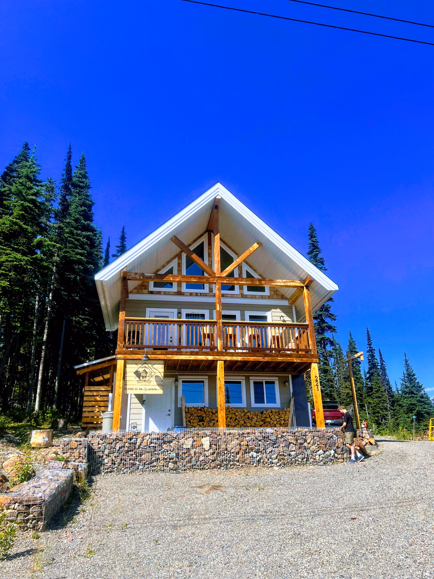 Bonnie Doon cabin in summer on Hudson Bay Mountain